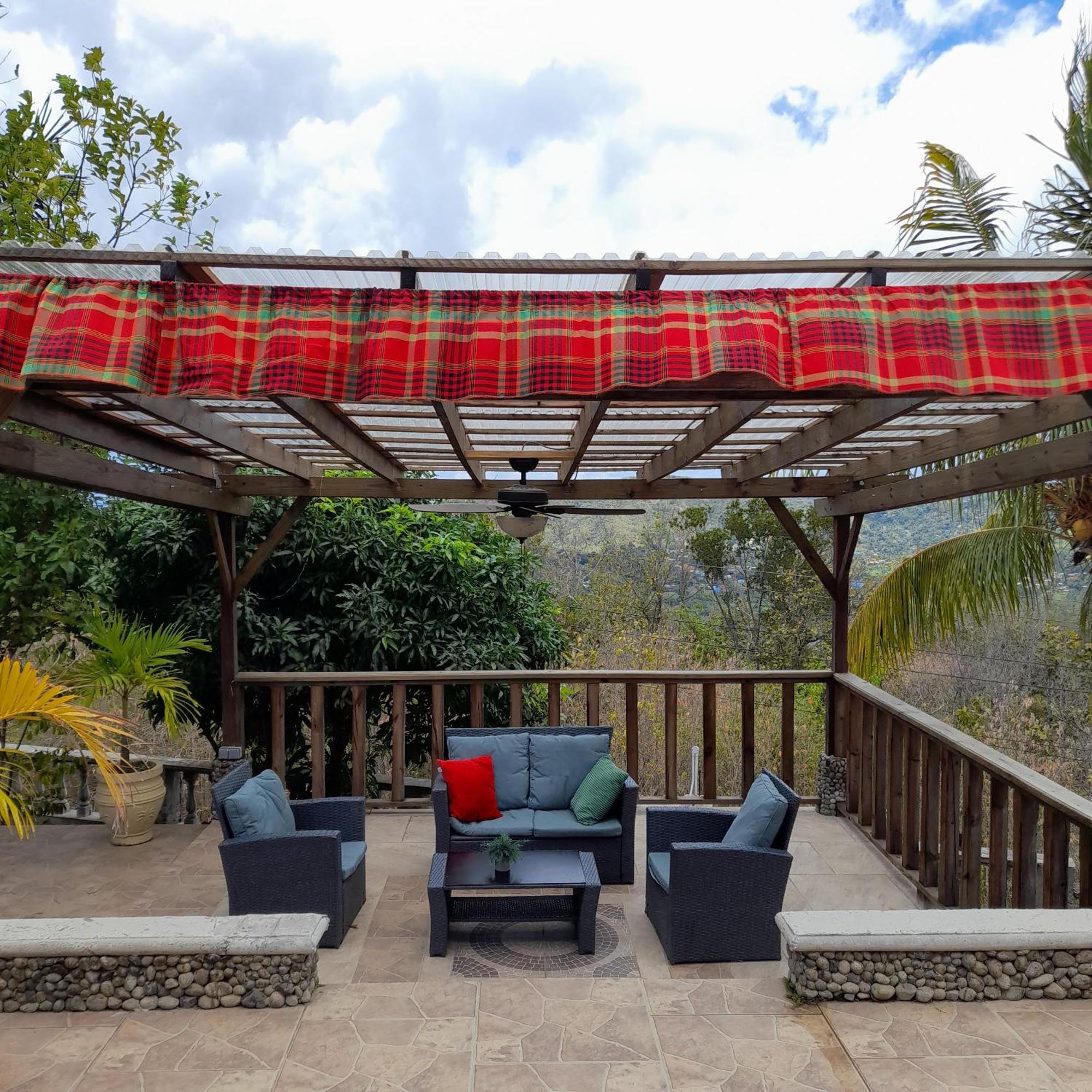 Eden Crest Villa Anse La Raye 외부 사진
